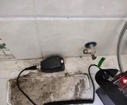 贡山屋顶漏水维修公司分享下卫生间漏水的危害及解决方法